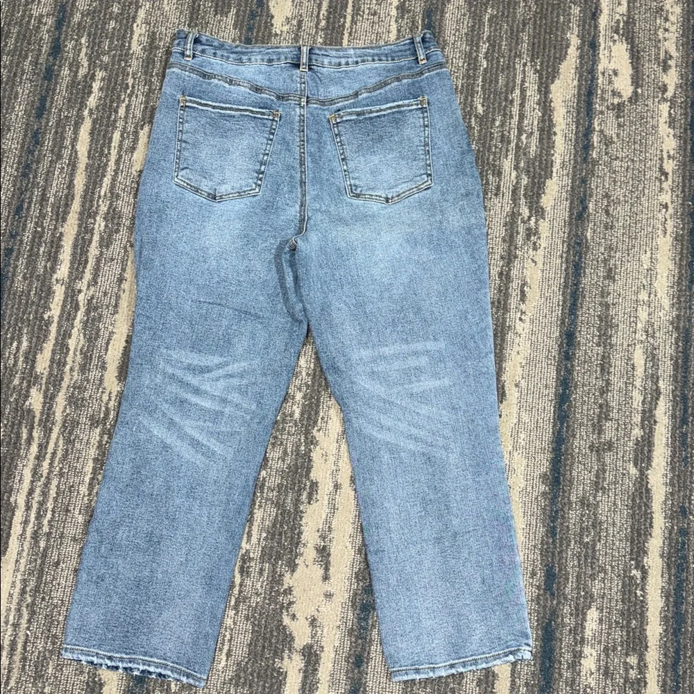 Size 10 Versona Light Blue Modern Straight Buttonfly Ankle Jeans - Picture 1 of 5